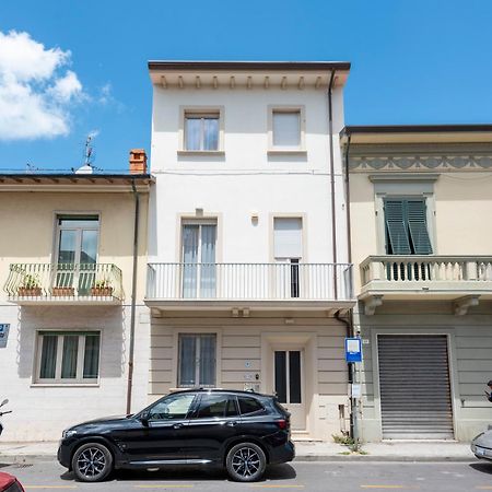 Suite Ondina Viareggio Apartments - Happy Rentals Dış mekan fotoğraf