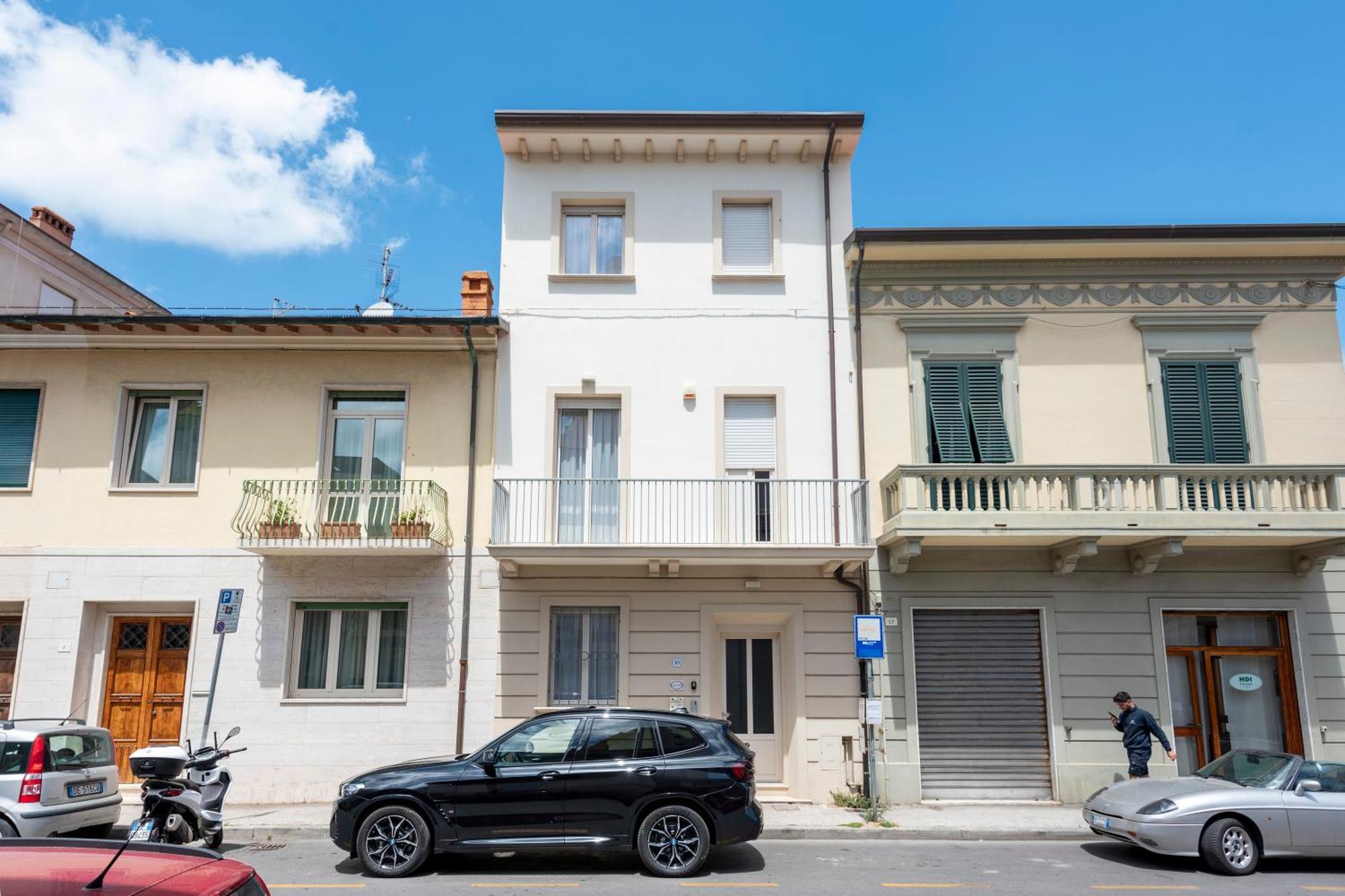 Suite Ondina Viareggio Apartments - Happy Rentals Dış mekan fotoğraf